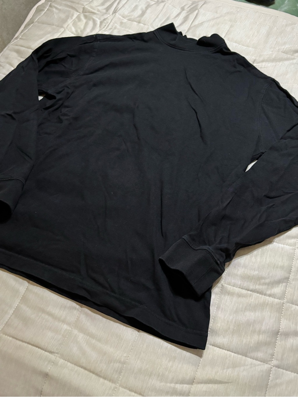Men's Black Long-Sleeve turtleneck